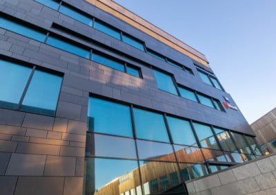 70/35 sst- lam-Fasadeglass RAL 9005 Rubicon